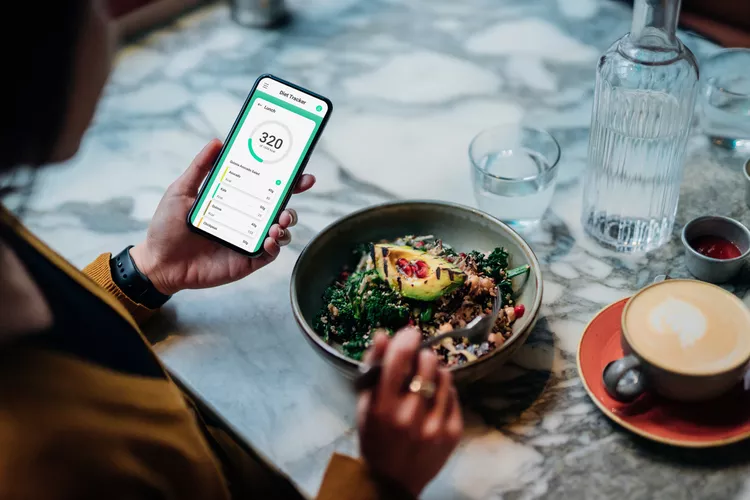 Intermittent Fasting vs. Calorie Counting: Which Is More Effective for Weight Loss?
